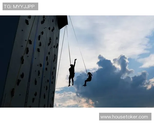 成都攀岩队的盯防策略分析与成效评估探讨